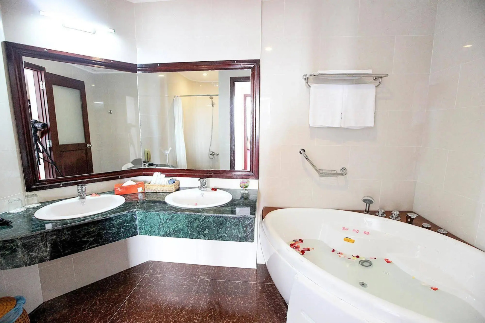 Saigon Phu Yen Hotel