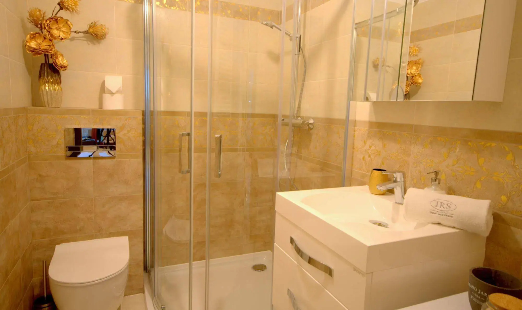 IRS ROYAL APARTMENTS - IRS Nad Motlawa