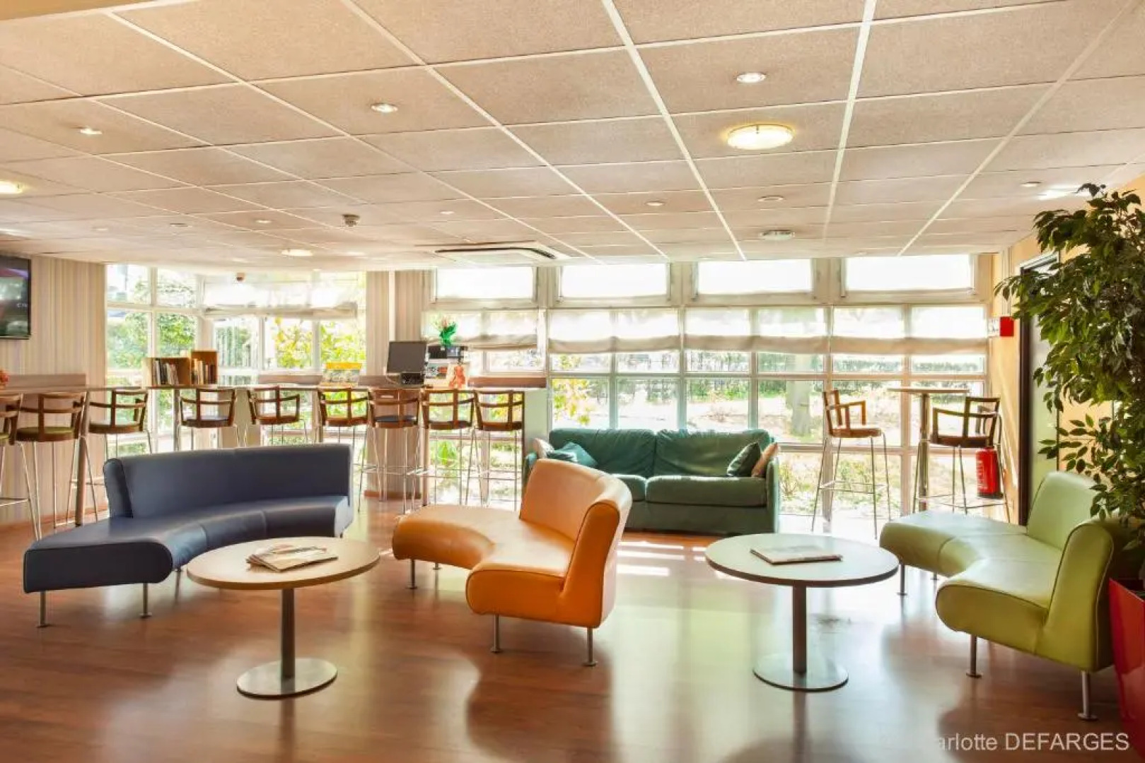 Canal Suites (Ex. Suite-Home) by Popinns