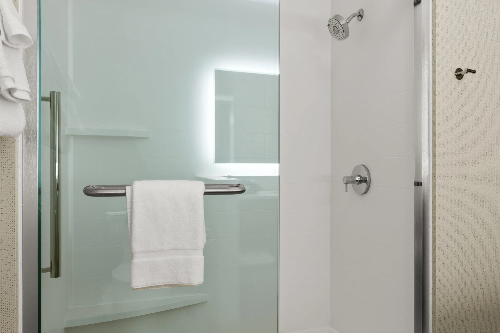 Holiday Inn Express & Suites Suisun City by IHG