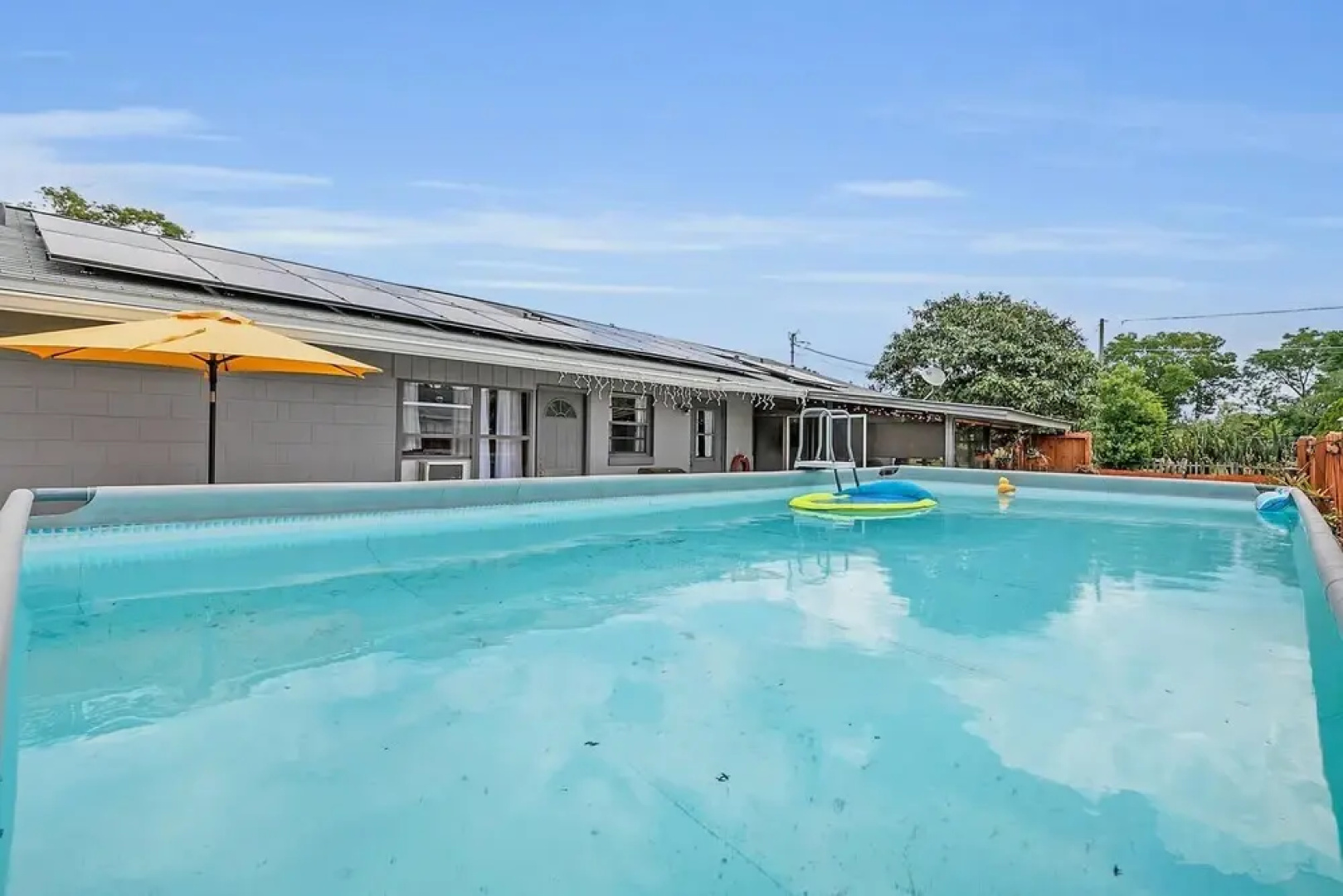 Charming Pool Home Minutes From Downtown Orlando and Winter Garden