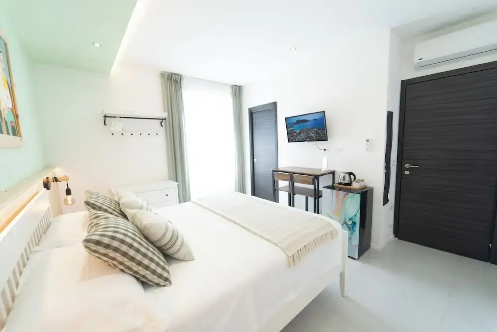 Velis - art & hospitality