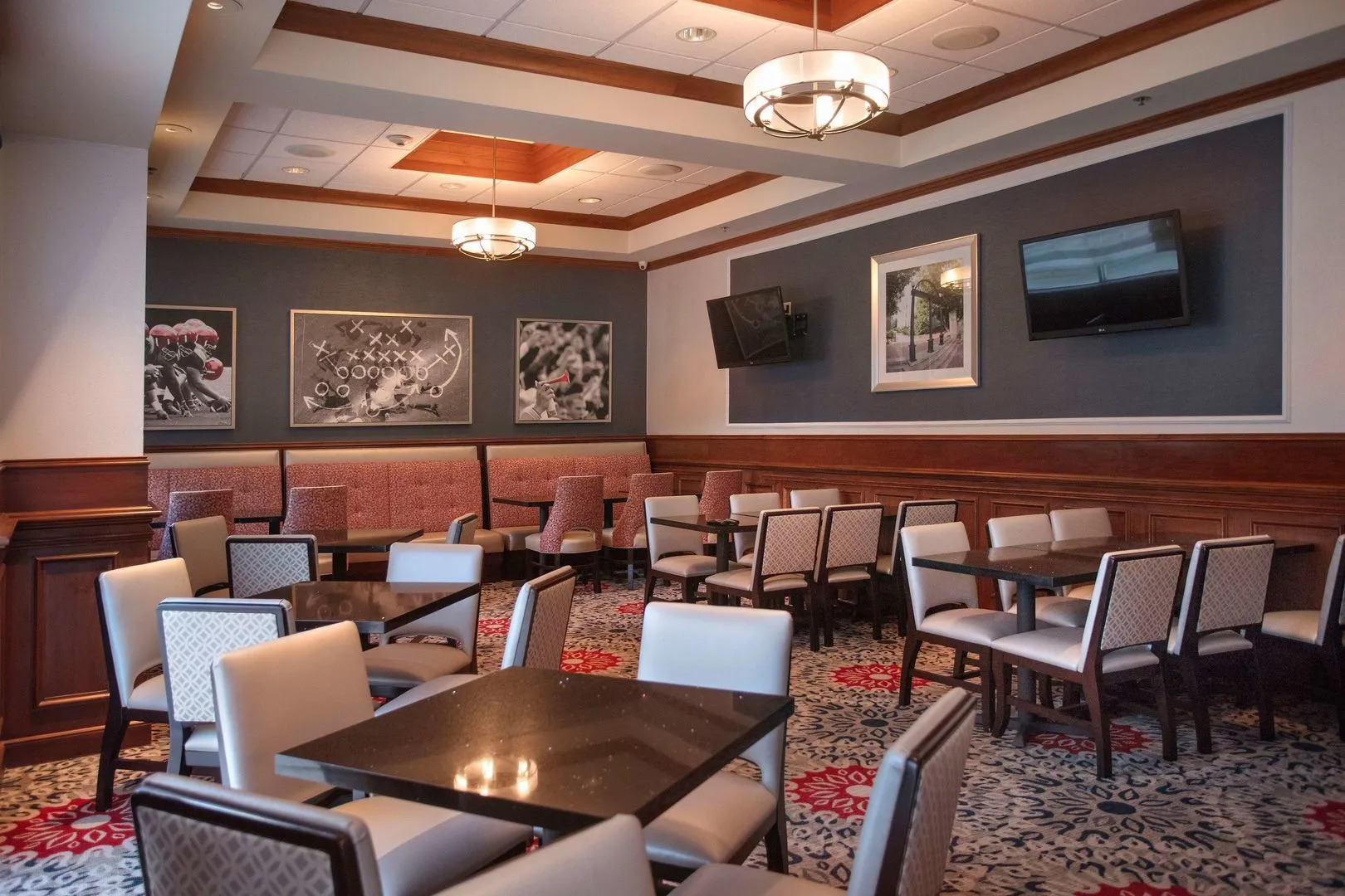 Courtyard by Marriott Athens Downtown