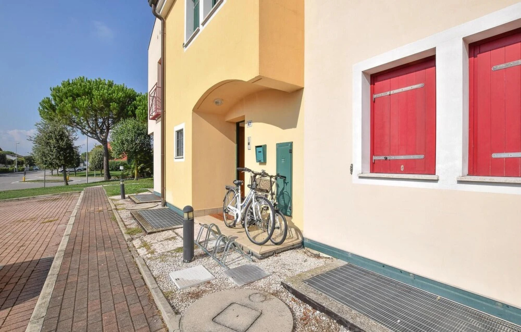 Nice Home in Aprilia Marittima With 2 Bedrooms and Outdoor Swimming Pool