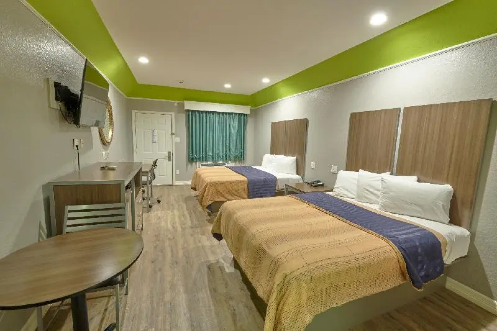 OYO Hotel Bliss Boardwalk