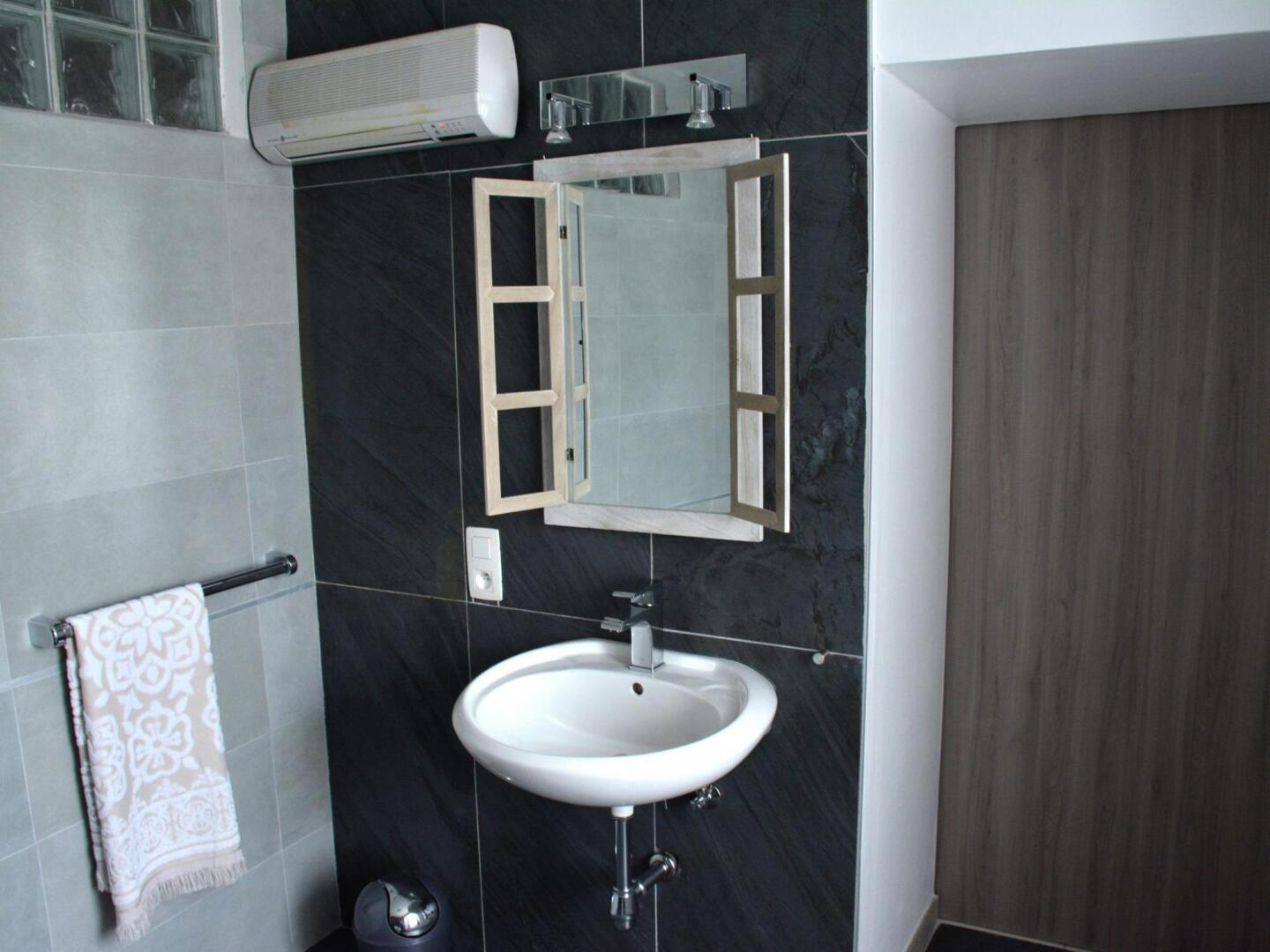 Charming Farmhouse With Large Terrace