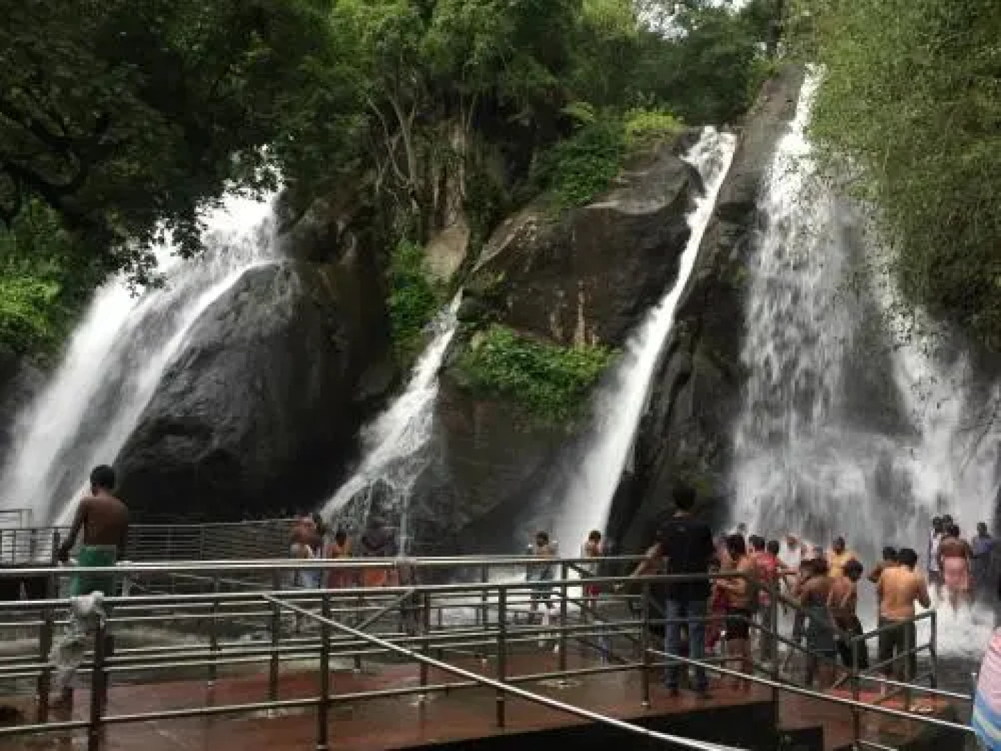 Esakki Resort Fivefalls