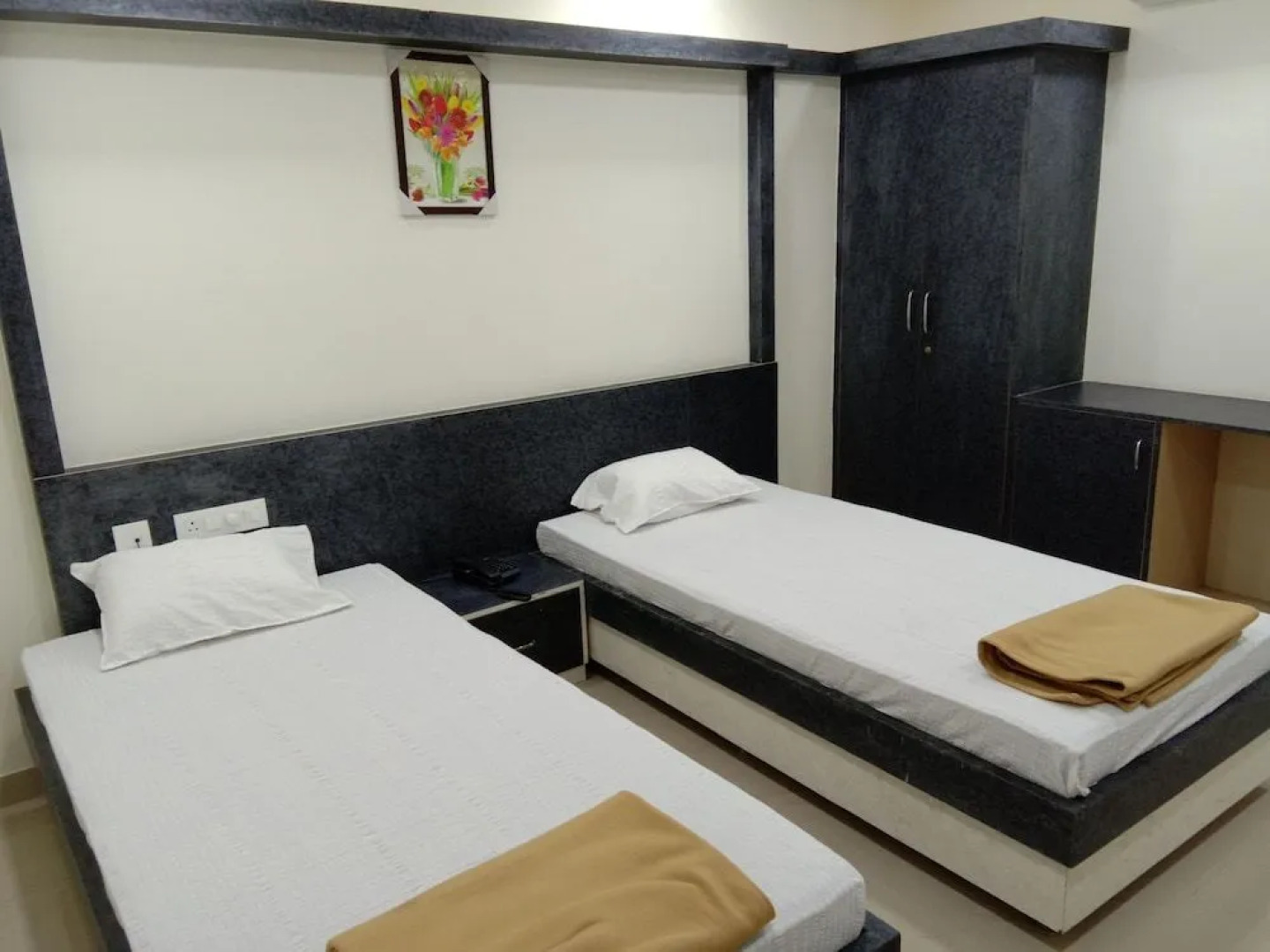 Hotel Karavali Residency