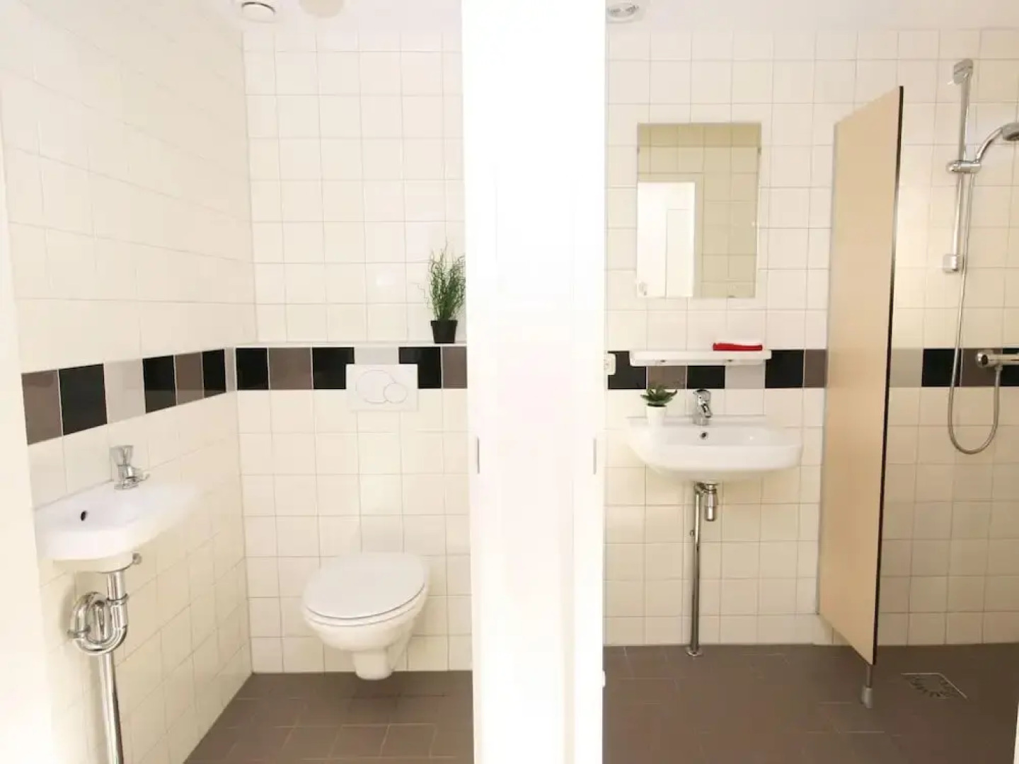 Atmospheric Bungalow With Dishwasher, in Friesland