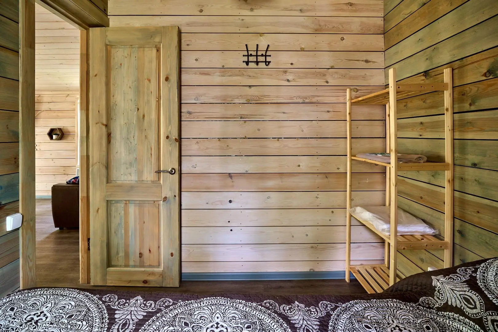 Дача Голубое Озеро с камином