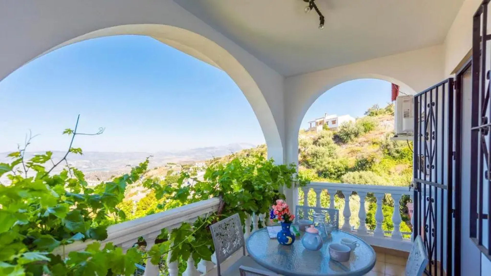 Casa Los Naranjos Canillas de Aceituno by Ruralidays