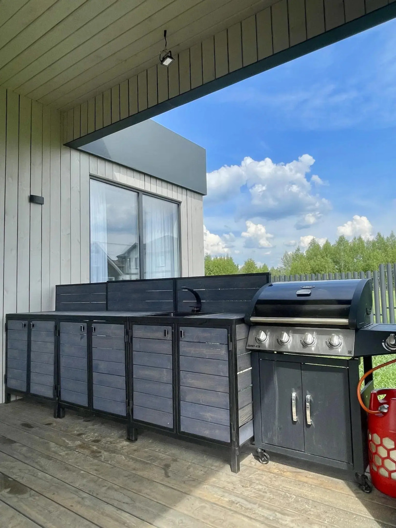 Дом с панорамными окнами