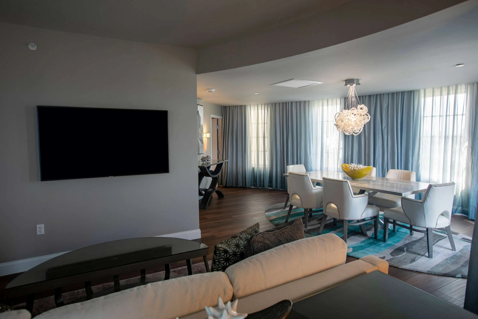 Wyndham Grand Jupiter at Harbourside Place