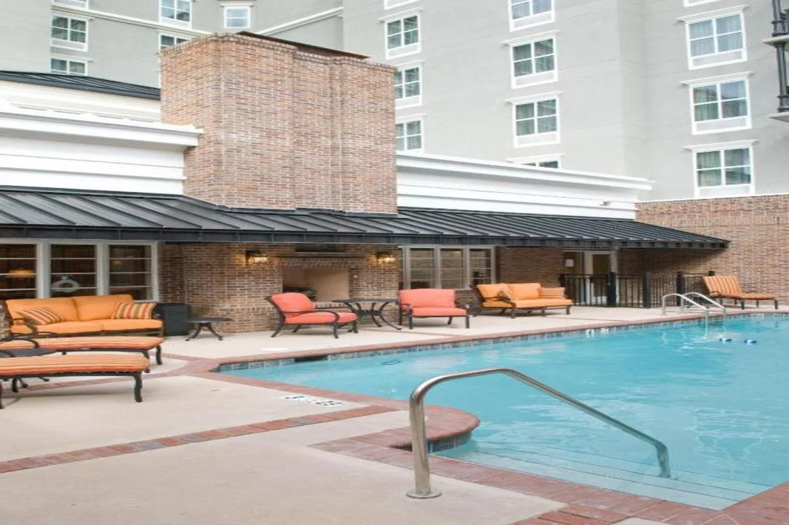 Hampton Inn & Suites Mobile- Downtown Historic District
