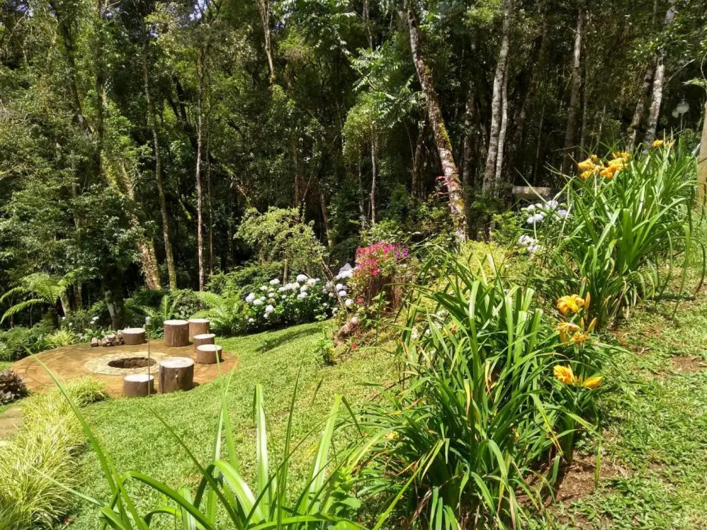 Nas Nuvens Hospedaria