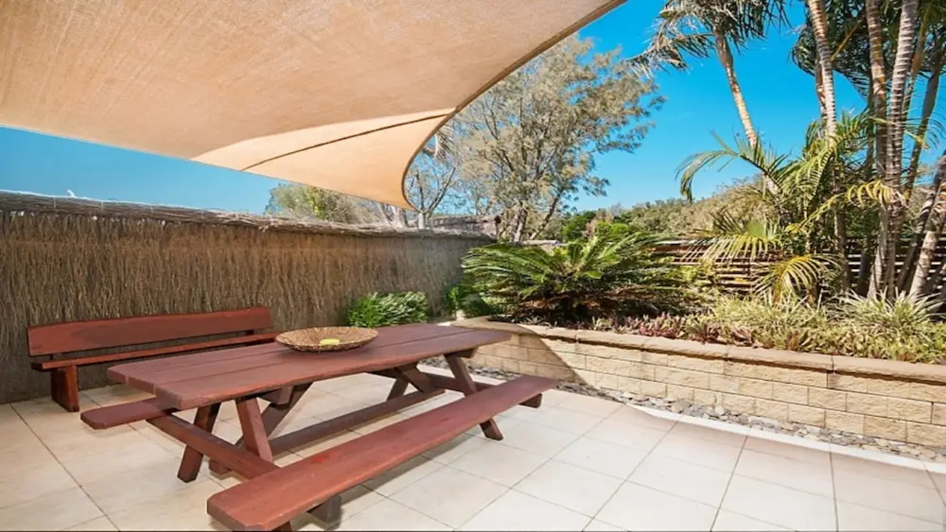 Casuarina Cove 1 - Free WiFi - Air Conditioning - East Ballina
