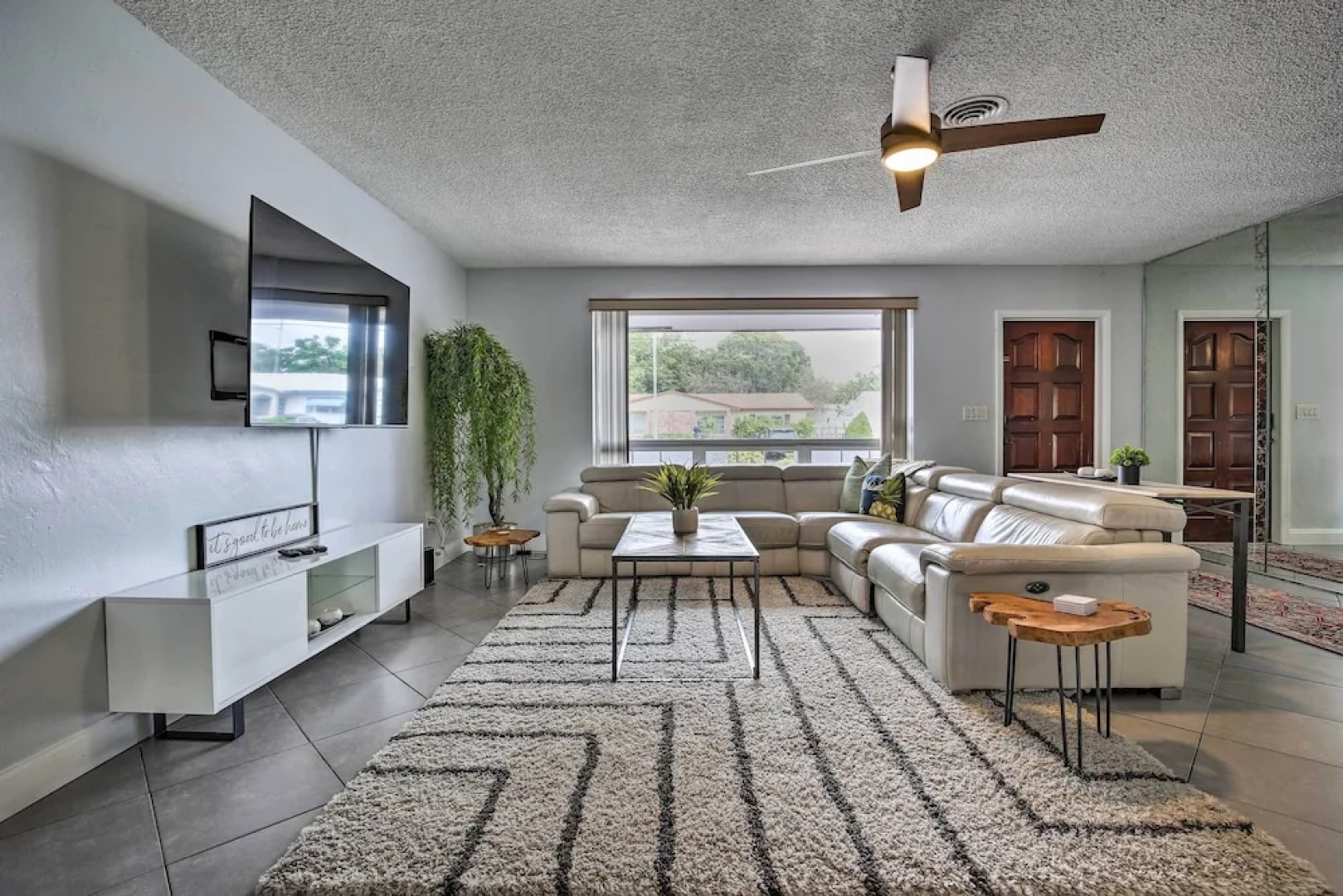 Private Pool & Dock: Coconut Creek Home!