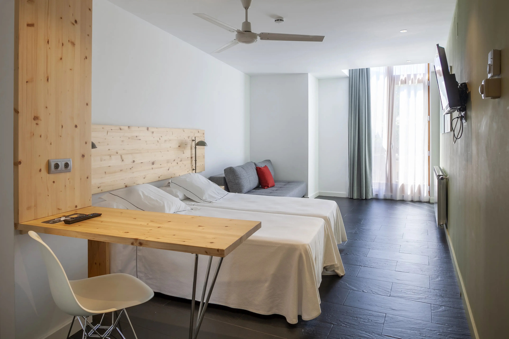 Tierra De Biescas Hotel