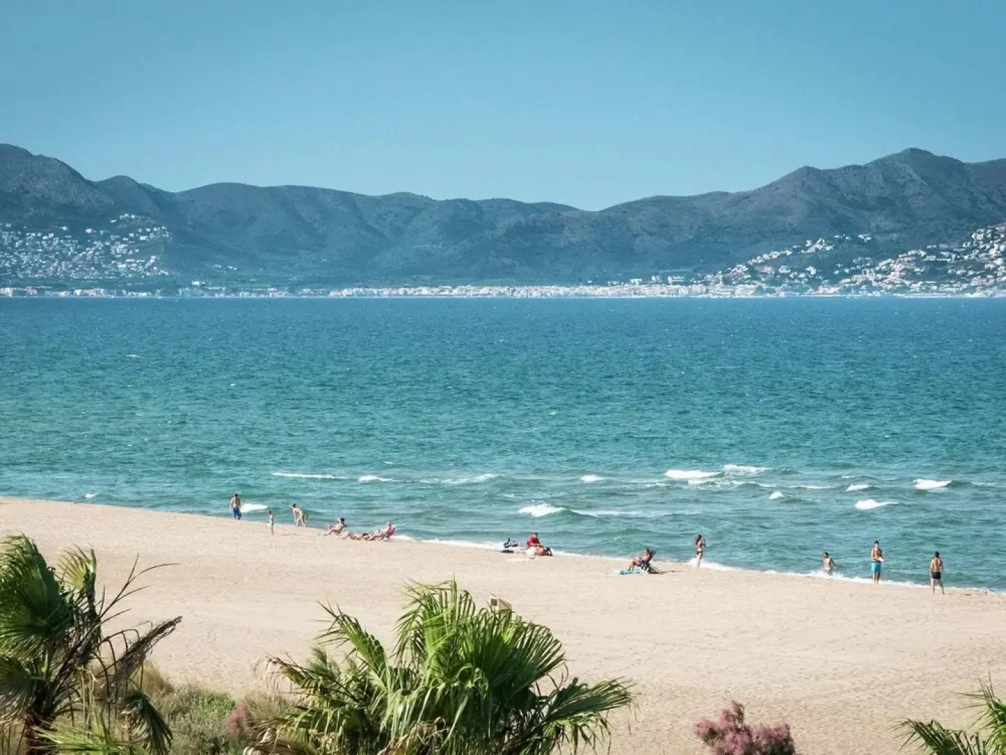 Wonderful Apartment in St Pere Pescador With Communal Pool