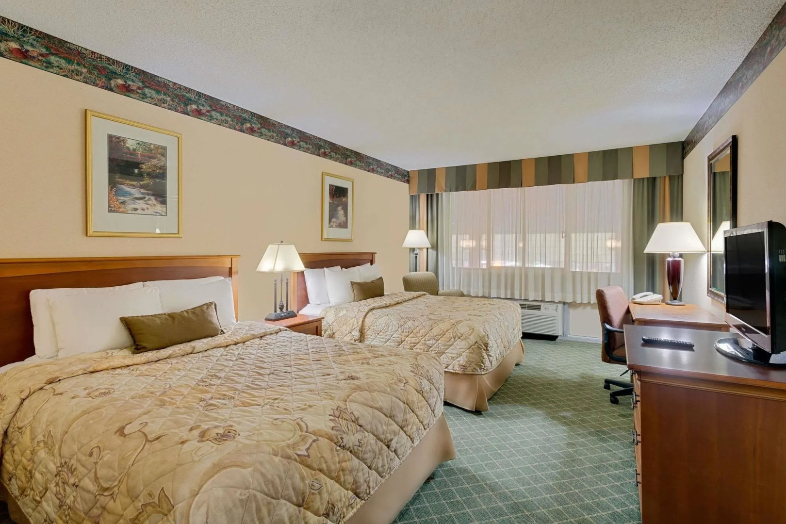 Ramada Hotel & Conference Center by Wyndham Mitchell