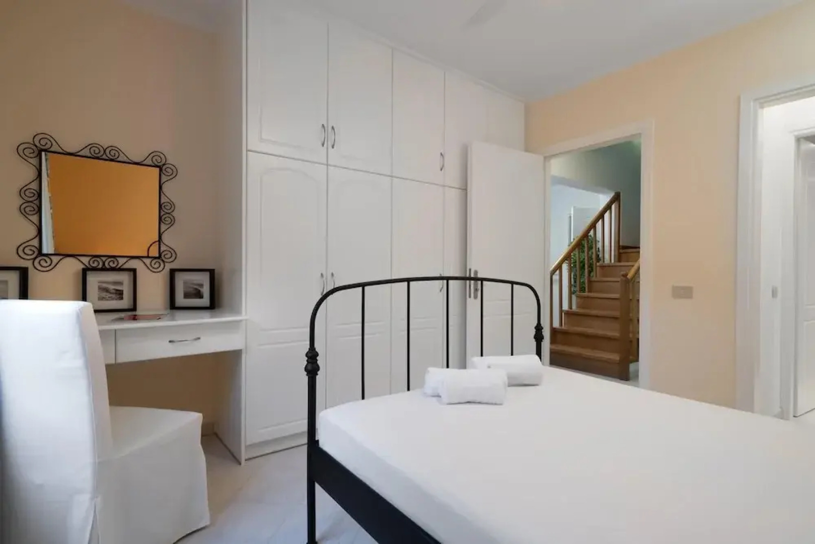 Villa Irene With Pool