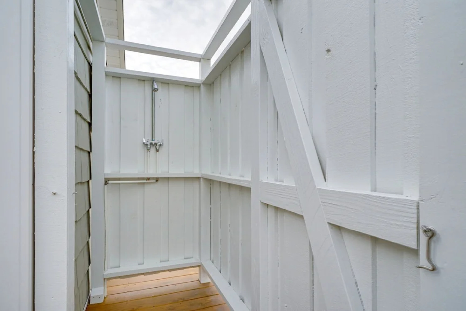 Vintage Surf City Cottage - 132 Steps to Beach!