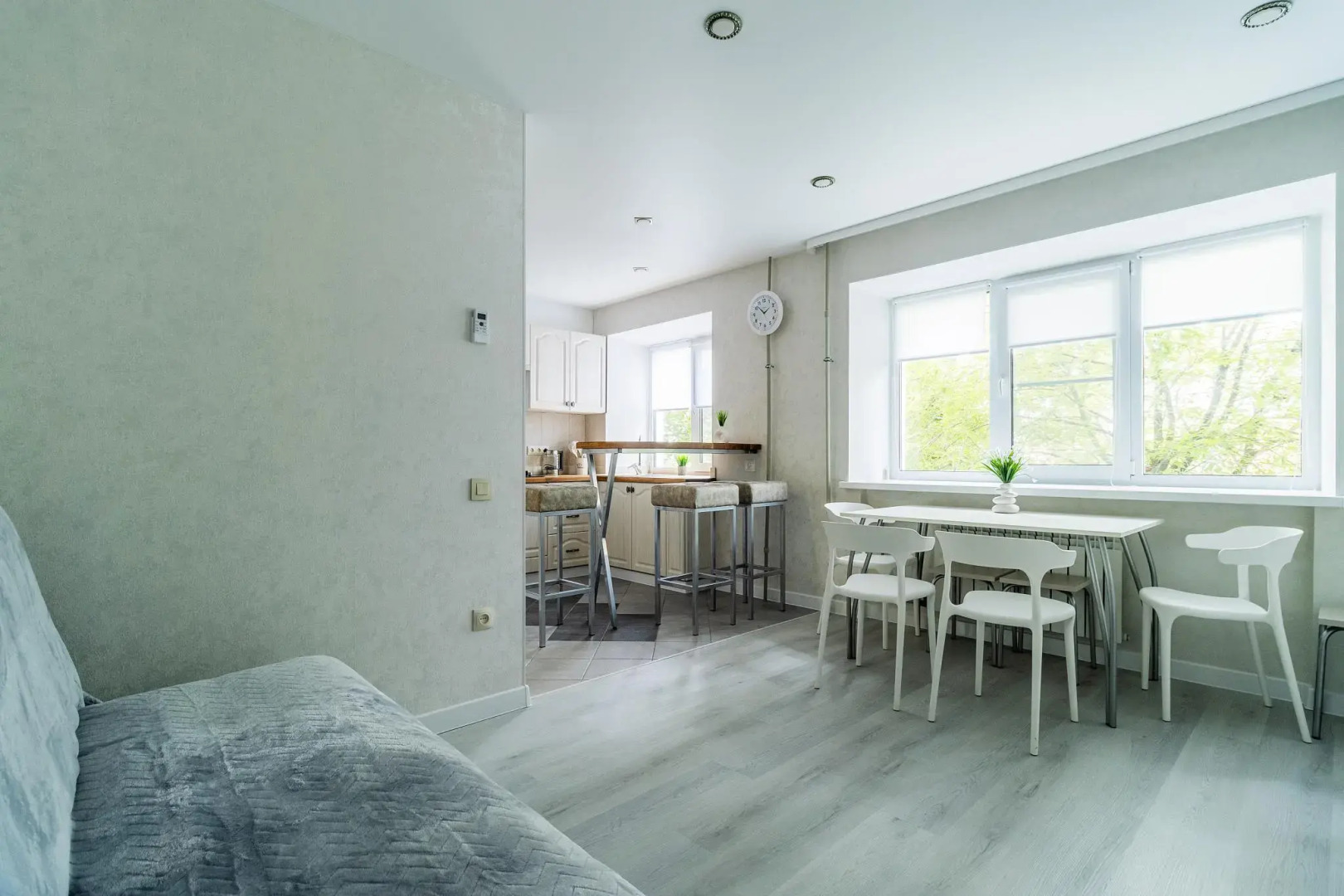 На Сутки на улице Урицкого 6