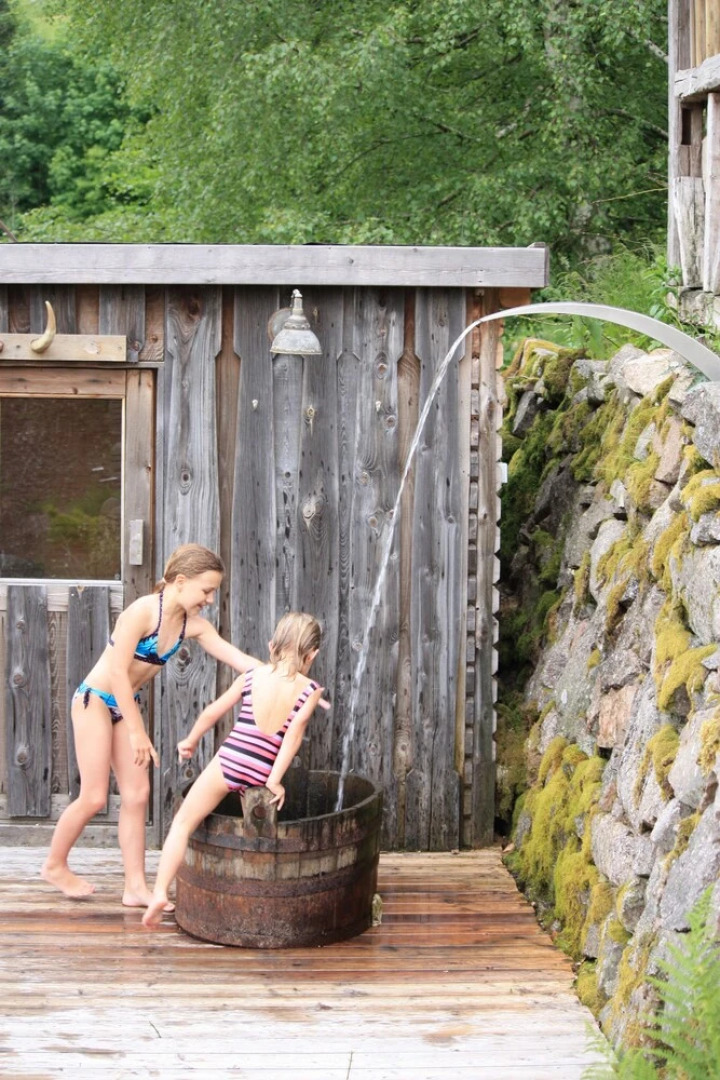 Les Authentics-Le Retour aux Sources