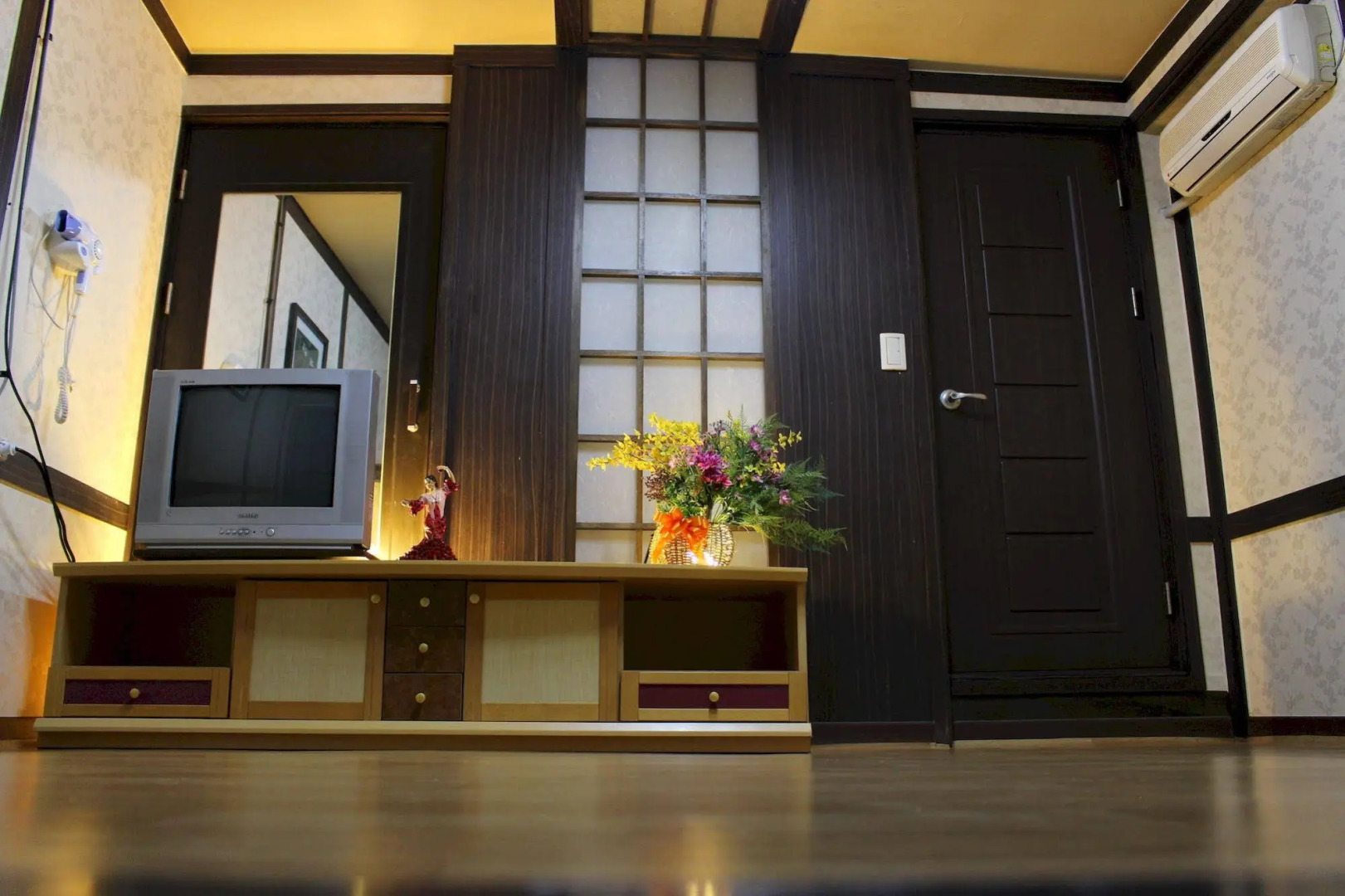 Paldogangsan Guesthouse