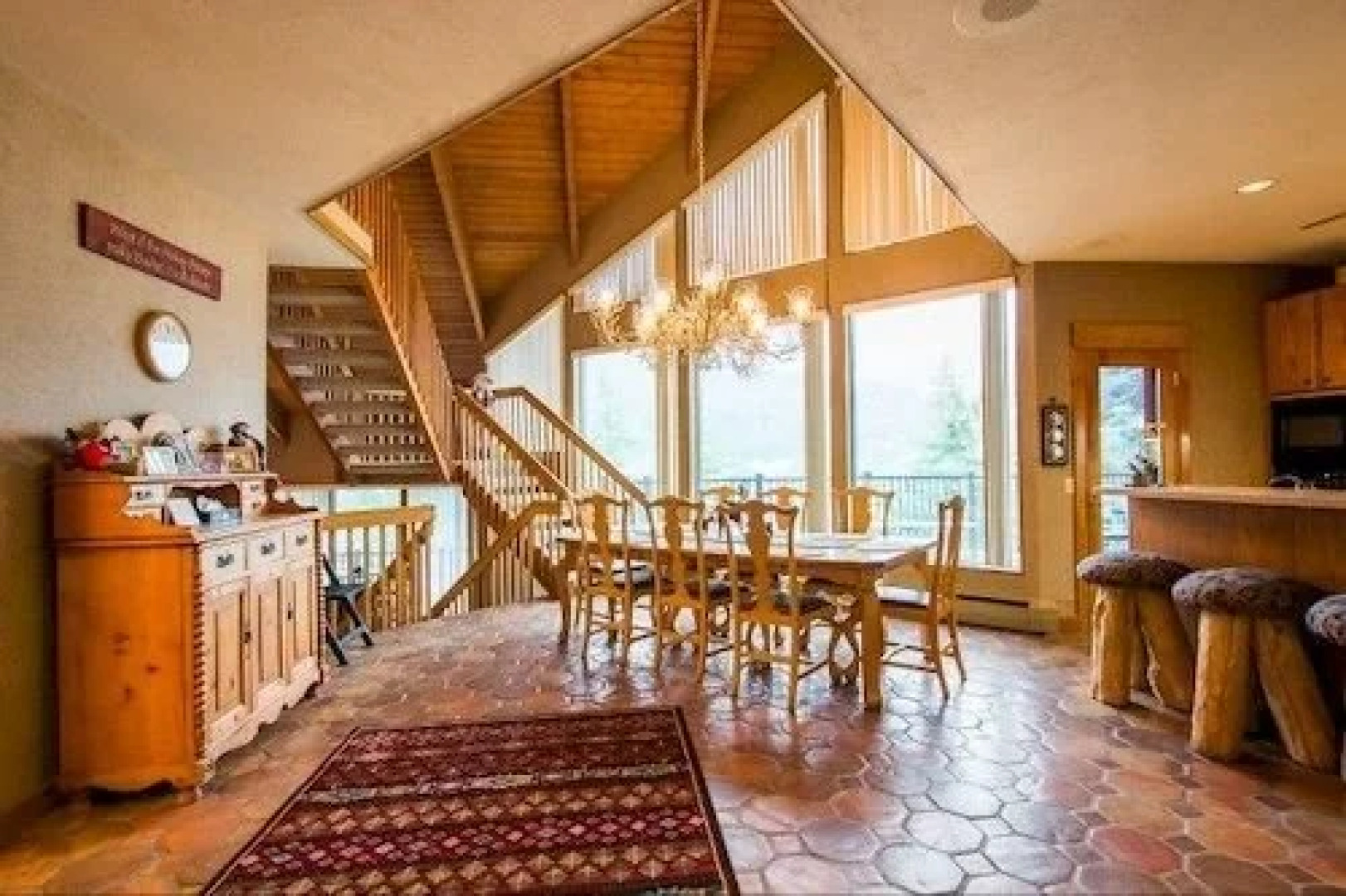 Pinnacle by Lespri Management