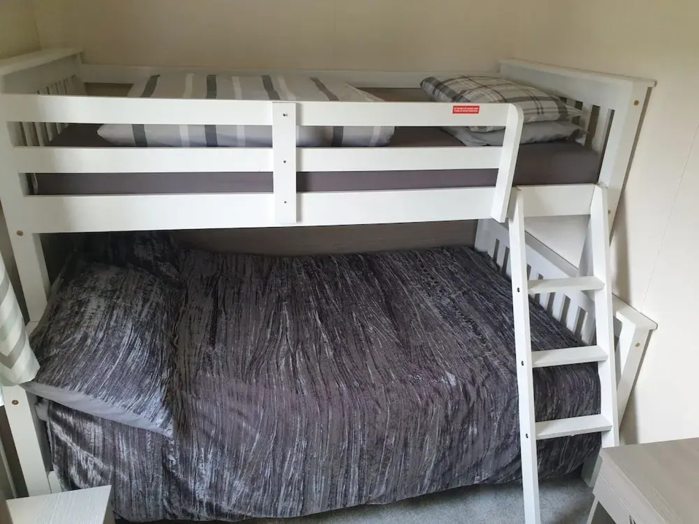 Outstanding 3 bedroom2018model caravan Northampton