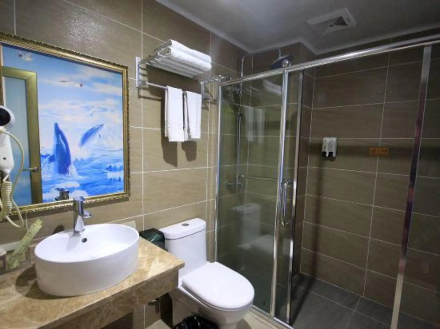 Yangjiang Dongping Holiday Hotel