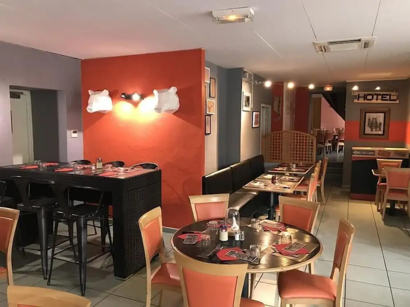 Hotel Bistro Les Pas Sages