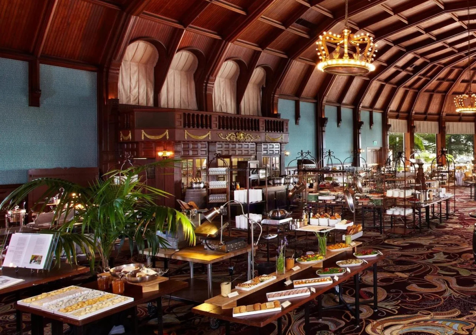 Beach Village at The Del, LXR Hotels & Resorts