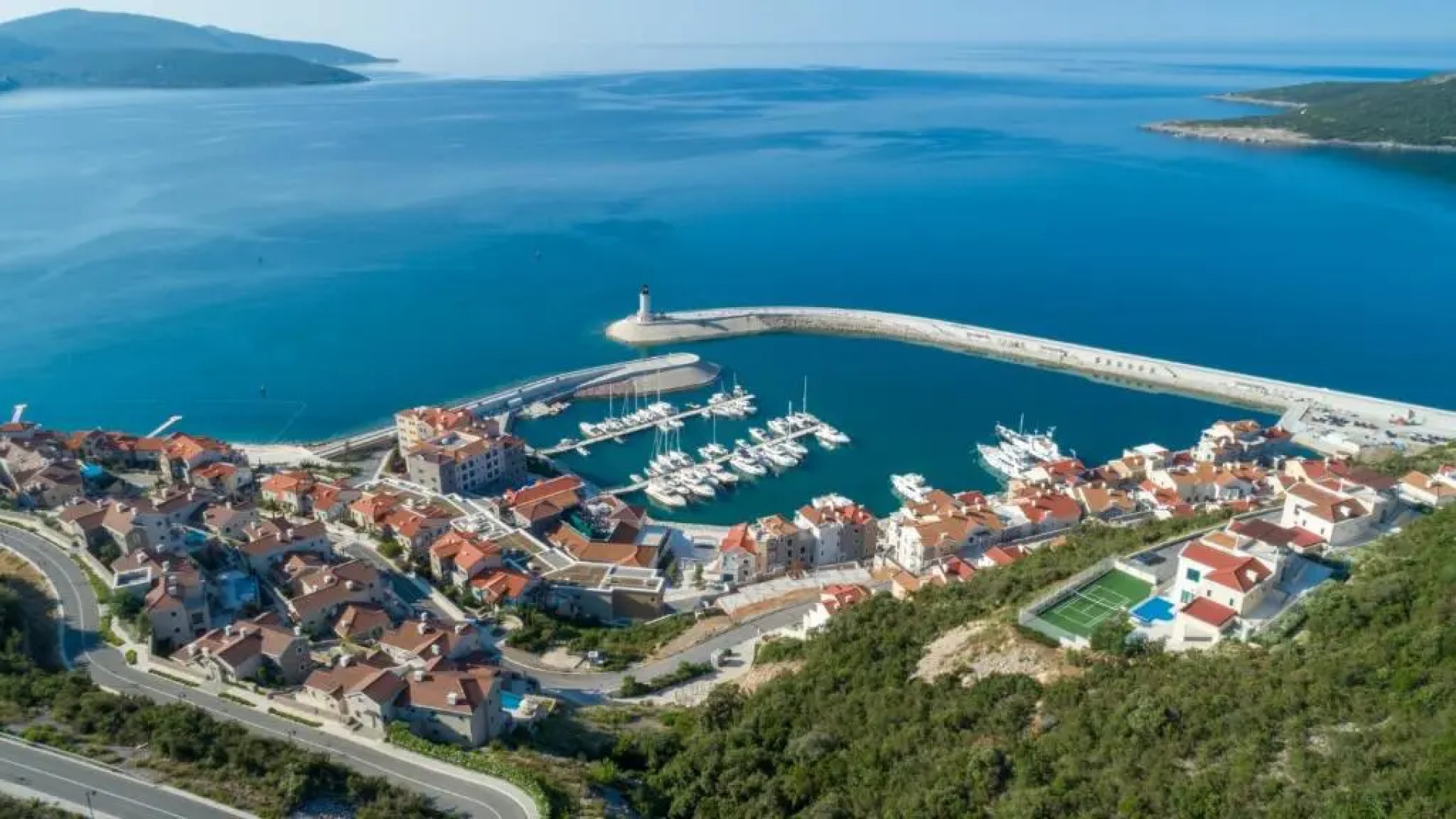 Lustica Bay Centrale lovely 2 bedroom apartment