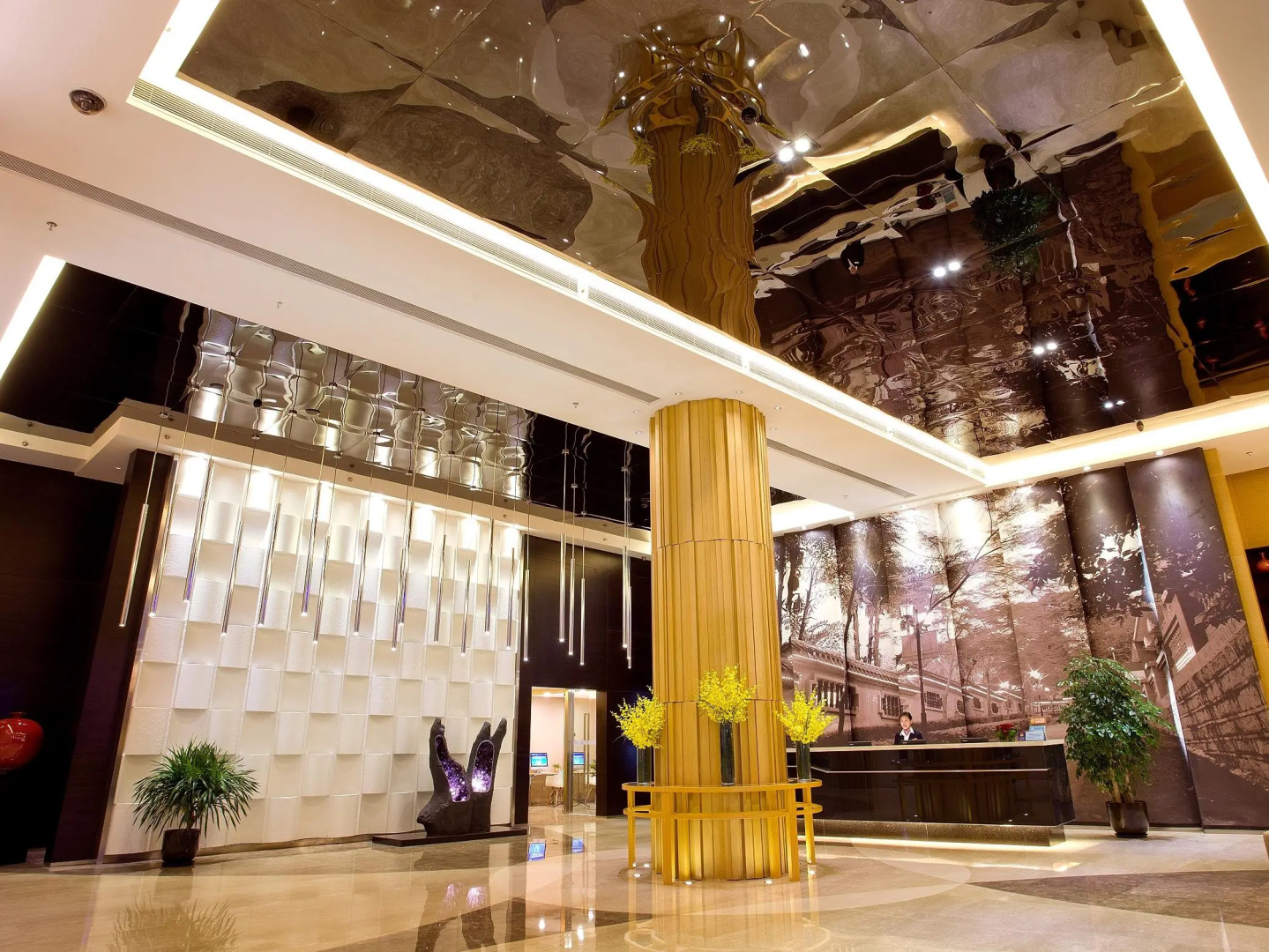Xiamen Yuzhou Camelon Hotel