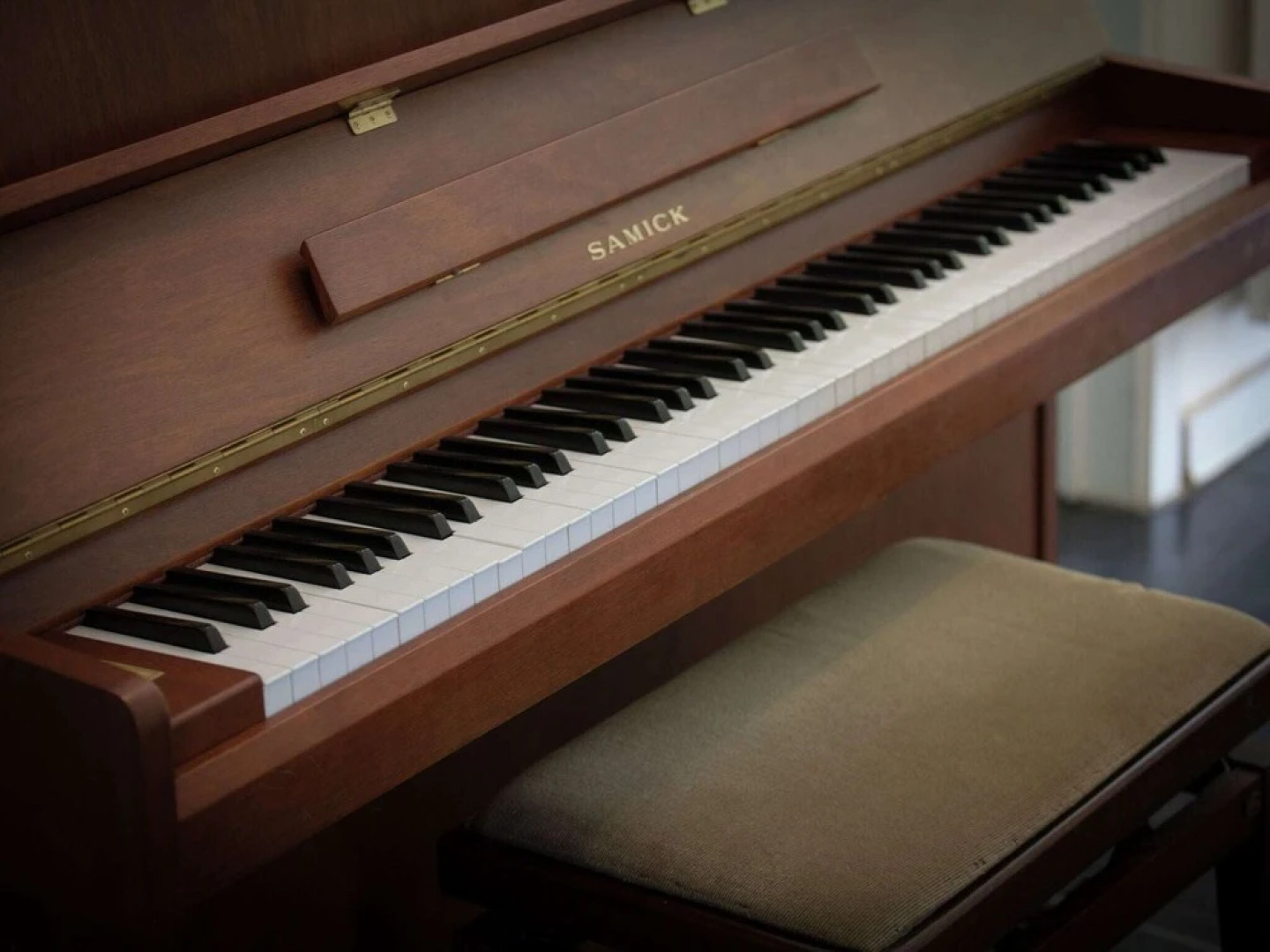 With Billiards, Table Tennis and Collection of Modern art in a Rural Setting