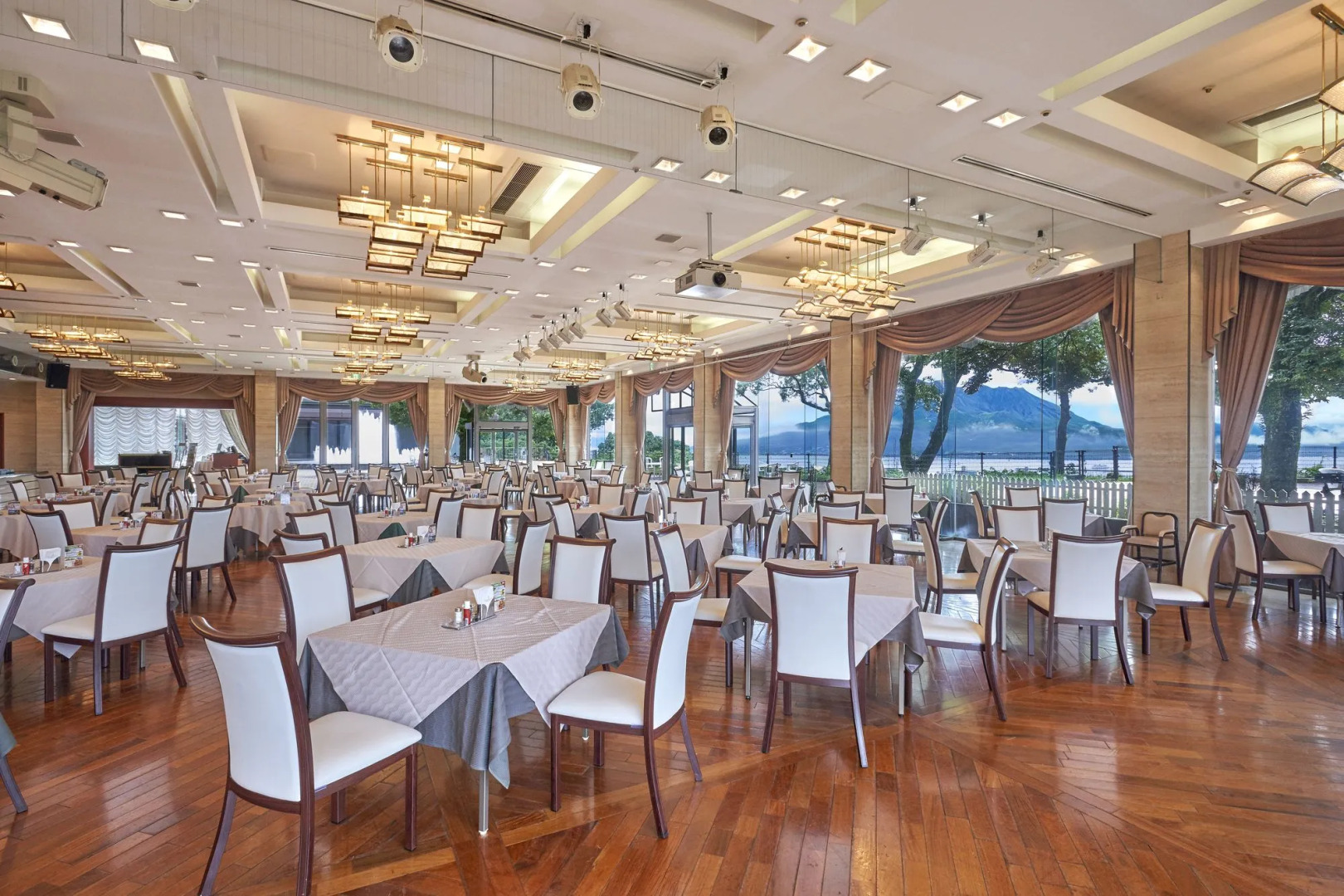 Shiroyama Hotel Kagoshima