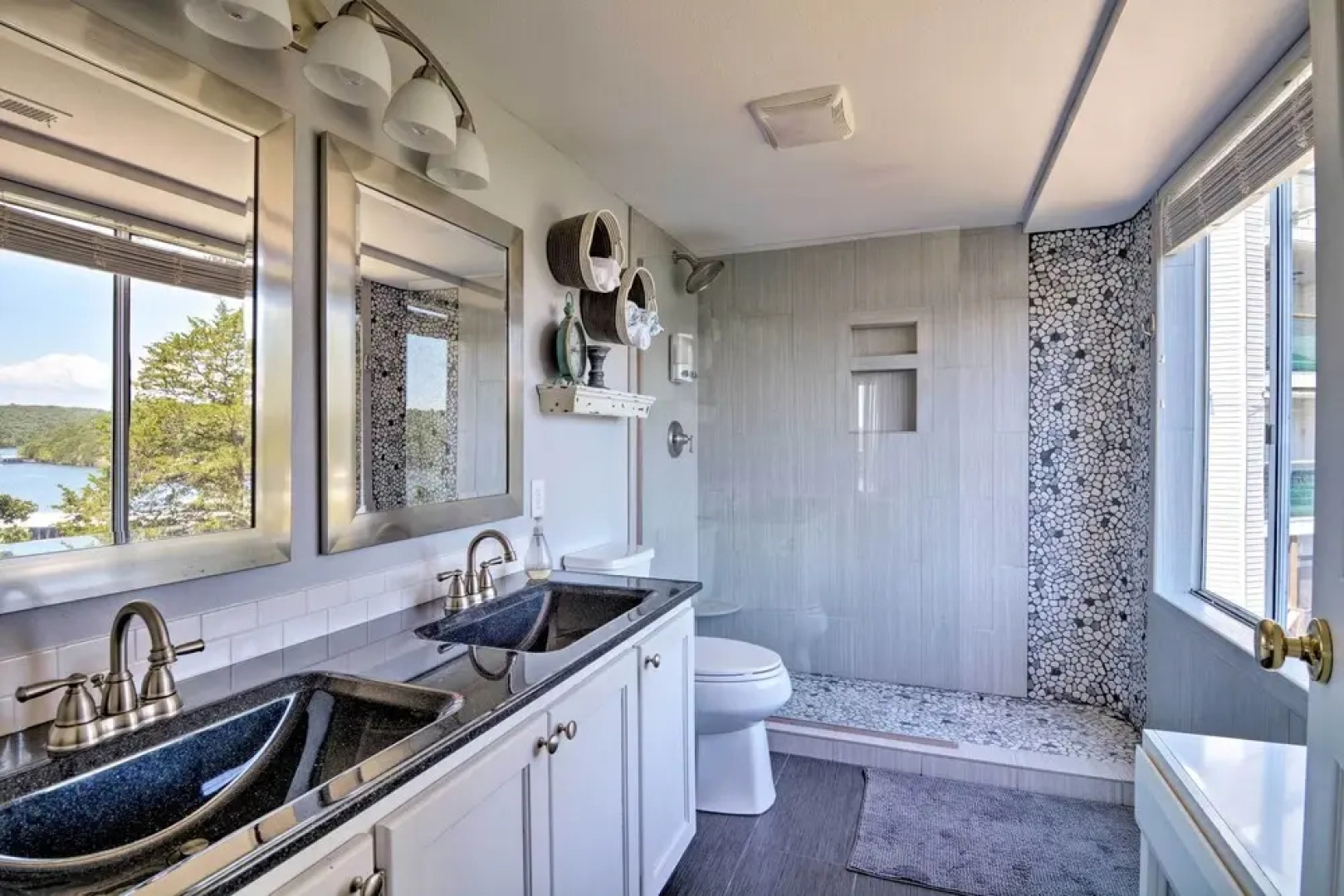 Deck, Pool & Views: Lake of the Ozarks Condo