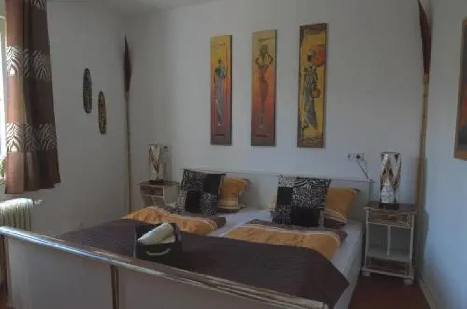 Momentmal - Die Andere Pension