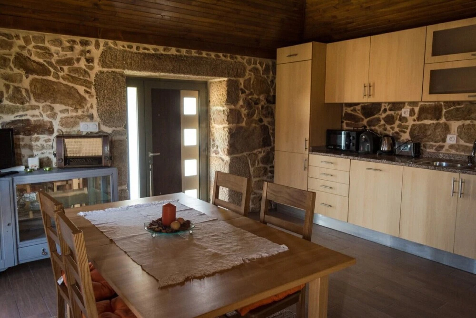 Pet Friendly BBQ Mesa de Jogos Mystay