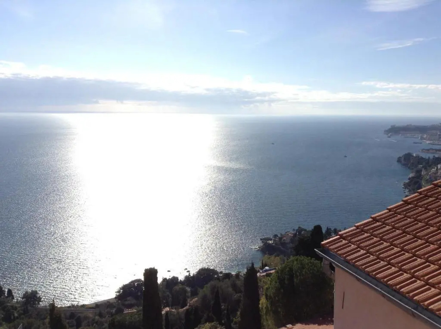 Dans village médiéval piétonnier, Suite exécutive vue mer exceptionnelle