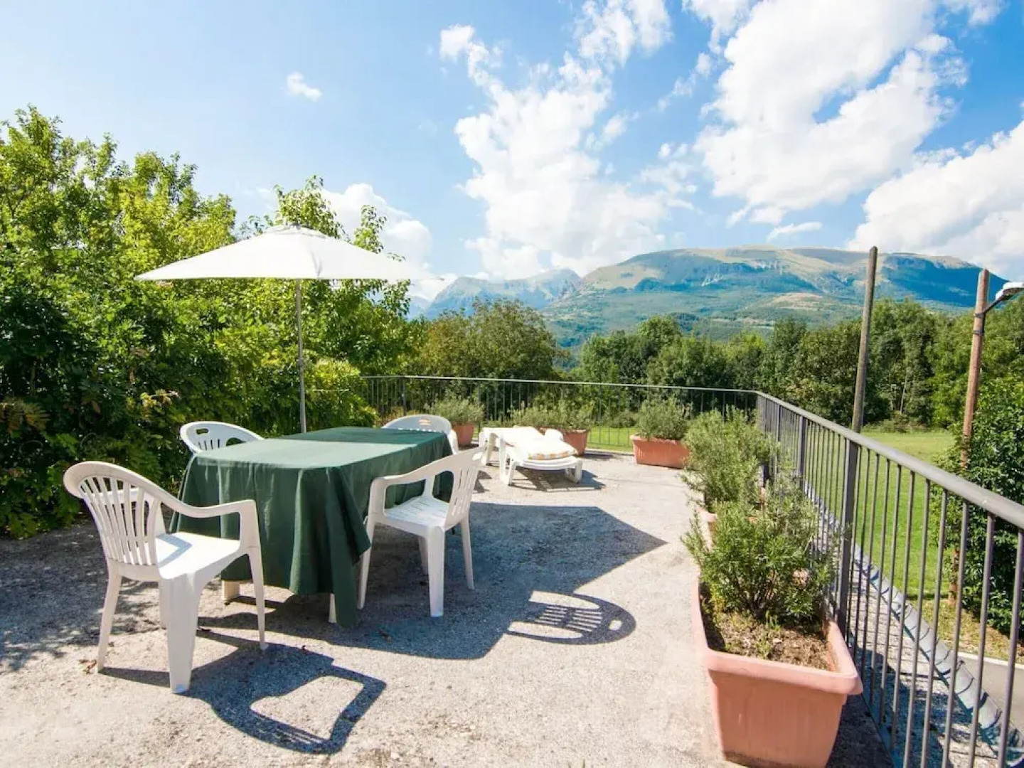 Spacious Holiday Home With Swimming Pool