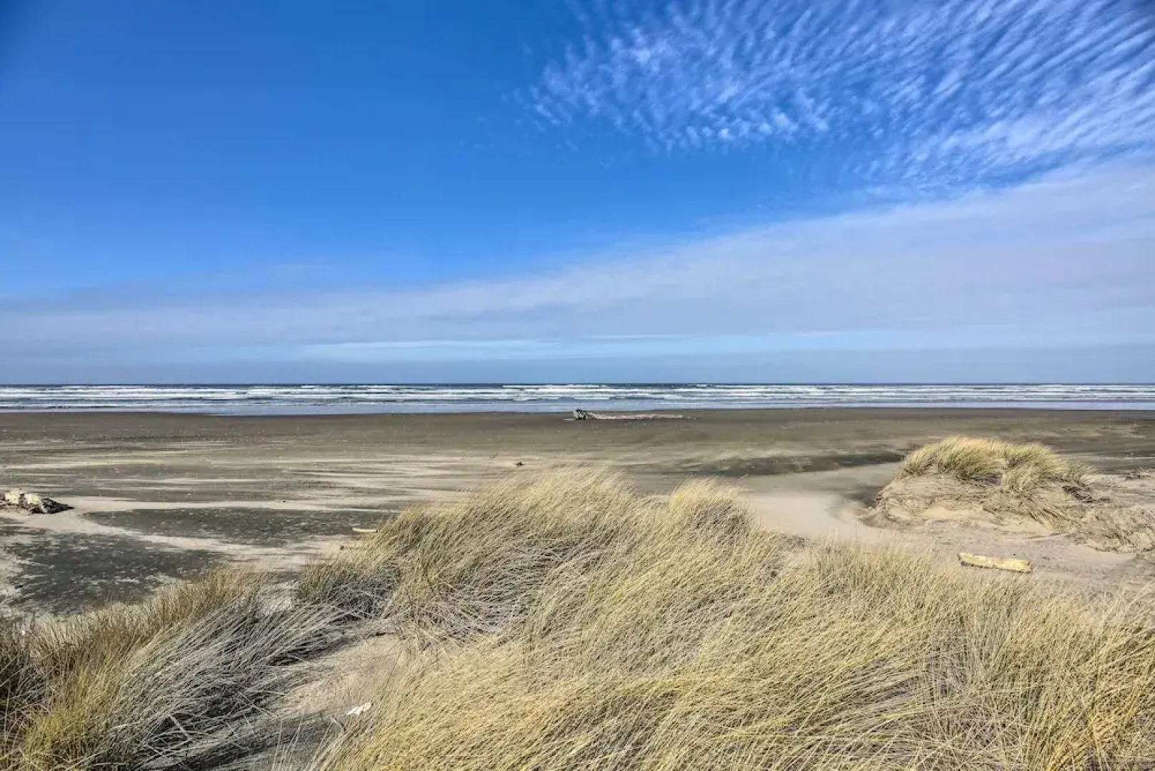 Sanderling Sea Cottages, Unit 3 w/ Private Balcony
