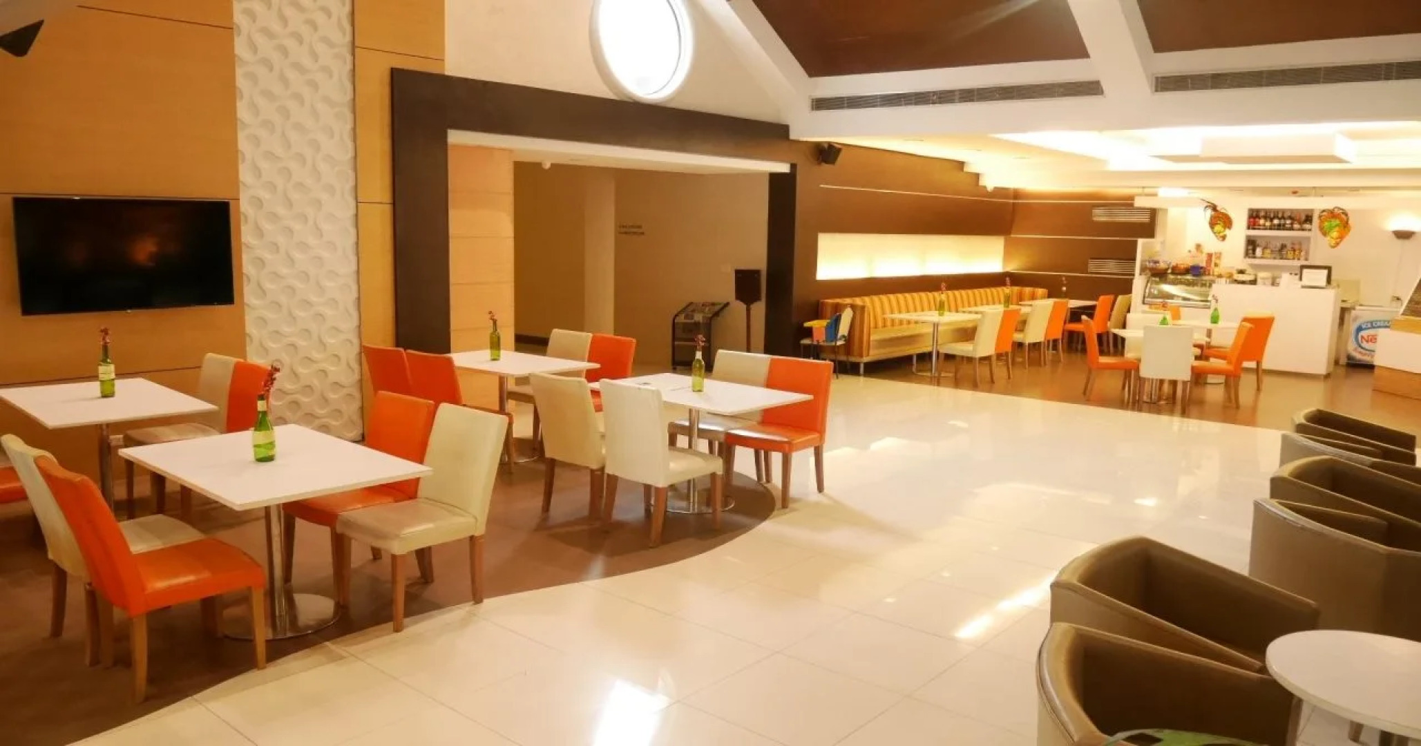 Circle Inn - Hotel & Suites