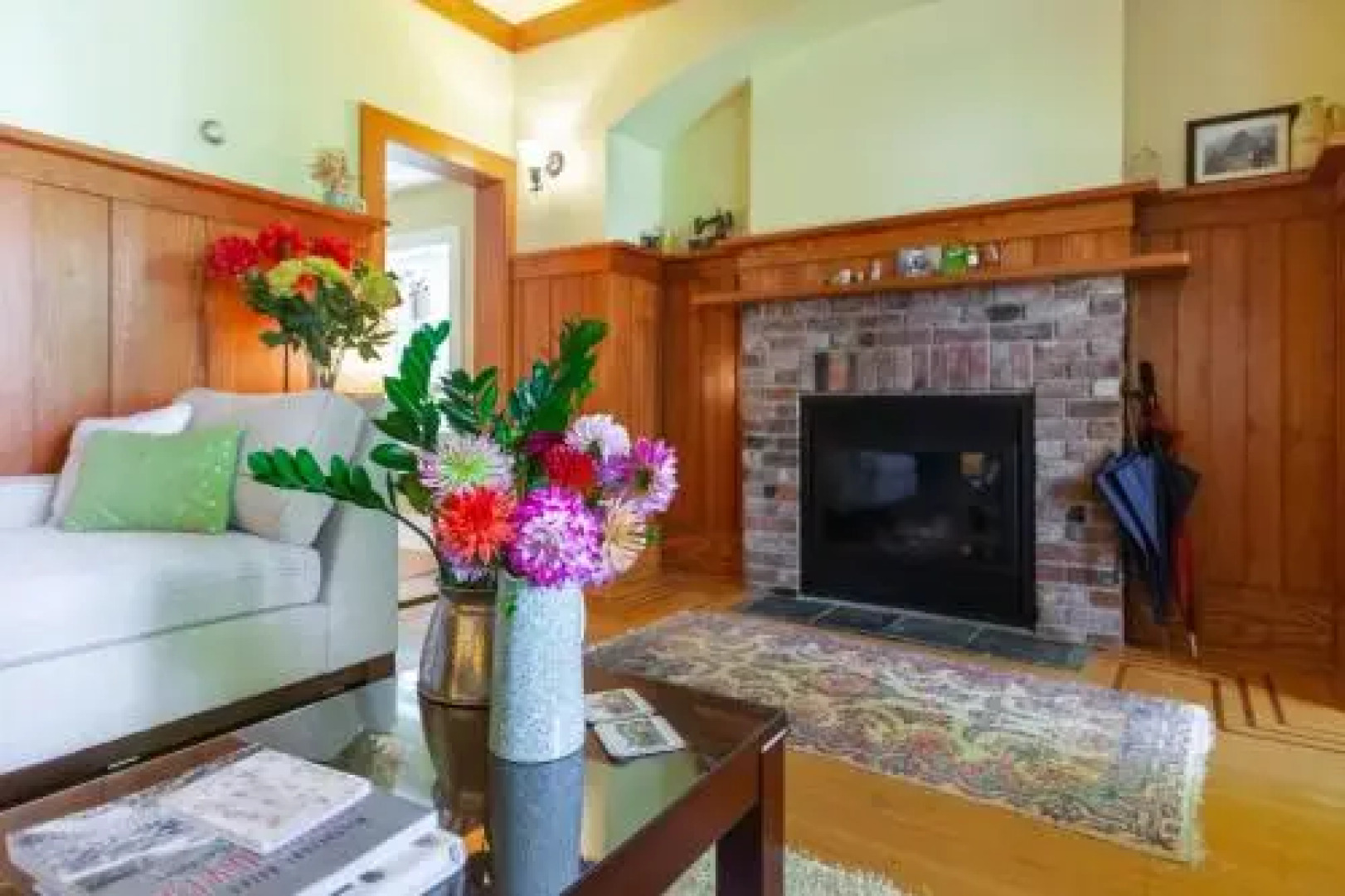 Beautiful, Quiet 3BR in Posh Kitsilano