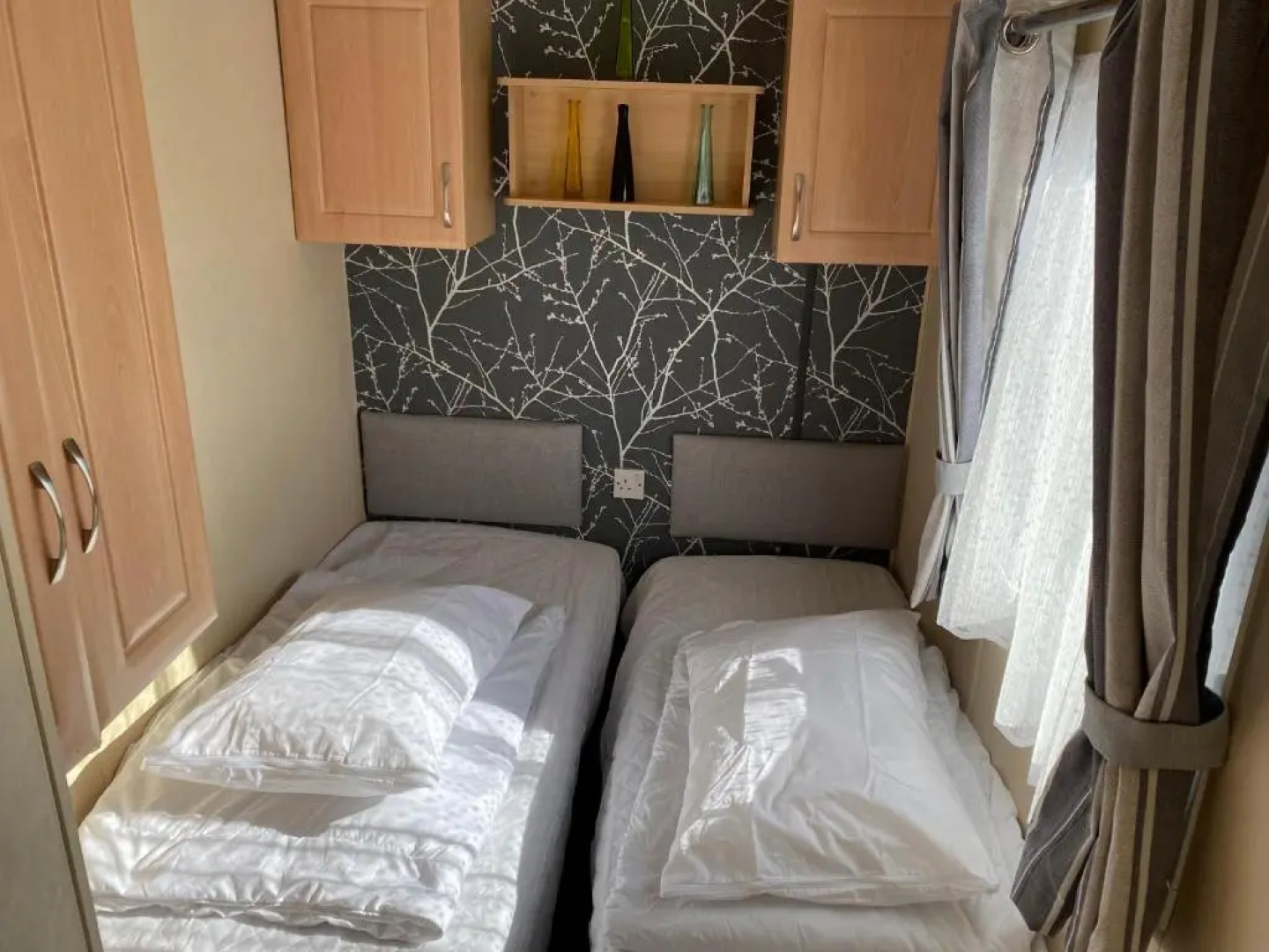 4 bedroom 10 berth caravan tattershal lakes