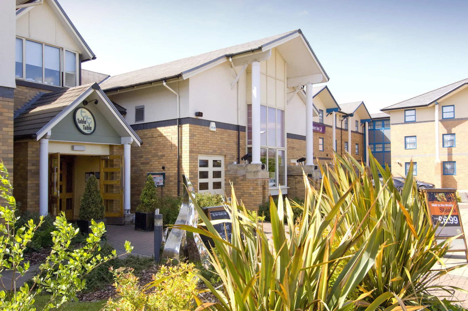 Premier Inn Wolverhampton North