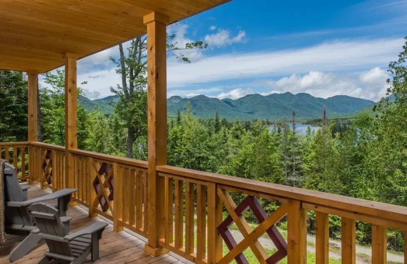 Elk Lake Lodge