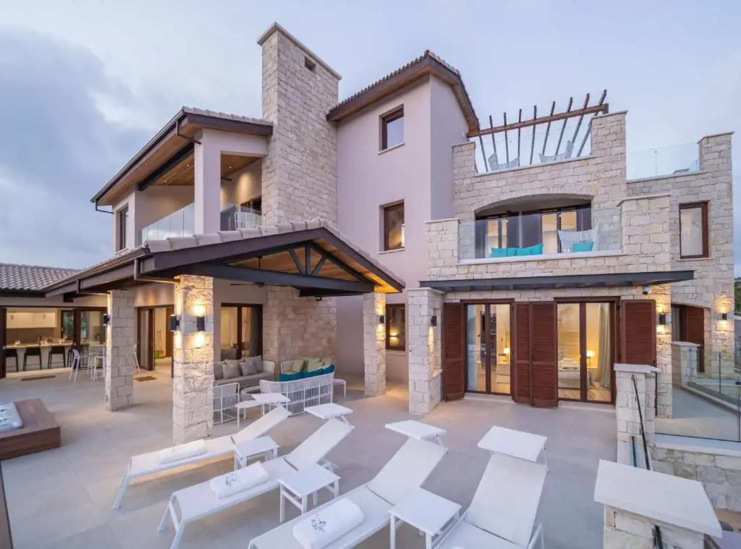 Villa Elea, New Deluxe Golf Villa at Aphrodite Hills - 6 Bedrooms, 7 Bathrooms